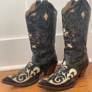 Corral Vintage Cowboy Boots